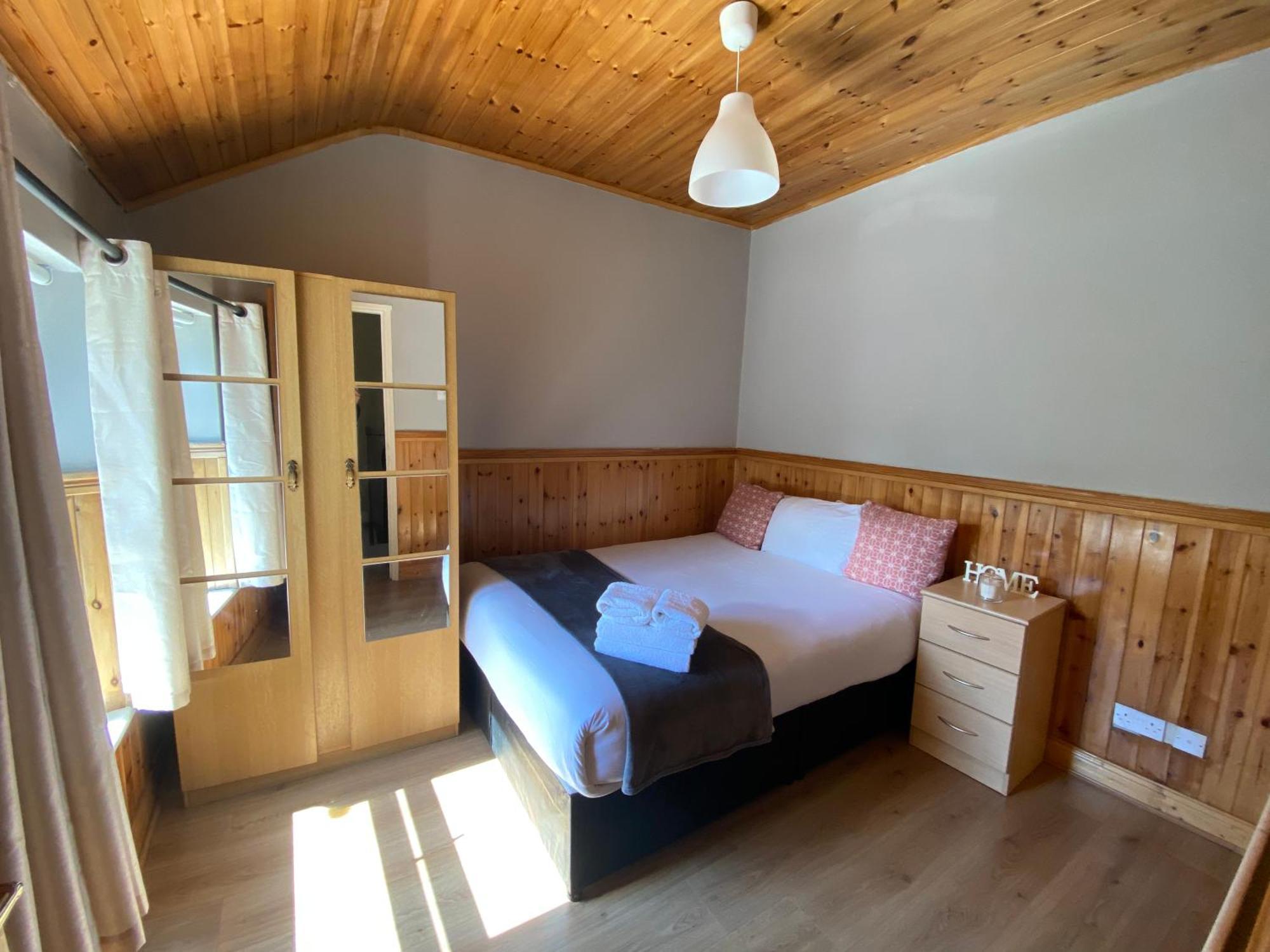 Cosy City Centre Guest Room Shared Home Galway Esterno foto